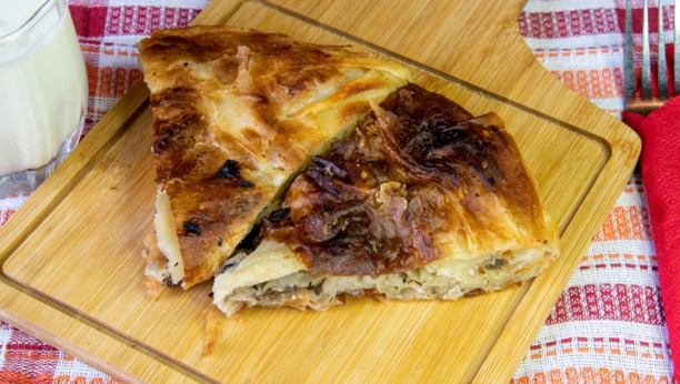manastirska pita sa pečurkama