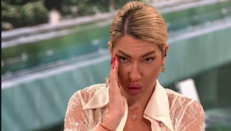 I dalje se ne zna uzrok njenog neraspoloženja