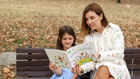 Deca najlakše uče kroz priču, slike i igru, zato se preporučuje da se u njihovom ranom detinjstvu upravo na ovaj način formiraju prave vrednosti i dobre navike. Zato knjiga „Planeta Spelta“, koju je kompanija Lidl Srbija objavila u saradnji sa JRJ izdavaštvom, pruža značajnu podršku roditeljima u misiji formiranja što zdravijih prehrambenih navika mališana, kroz galaktičke avanture glavnog junaka Zigija sa imaginarne planete Spelte.