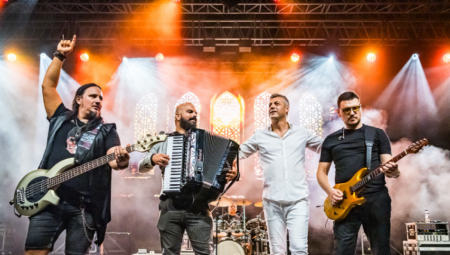 Zanimljivo je da se sve dogodilo samo nekoliko dana uoči velikih beogradskih koncerata