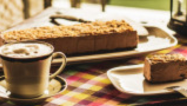 čokoladni kolač sa orasima