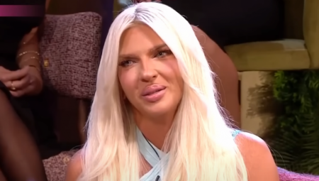 Ističe da je potpuno drugačija od onog kako je ljudi doživljavaju