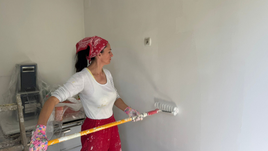 Danica jedina žena molerka u Raškoj