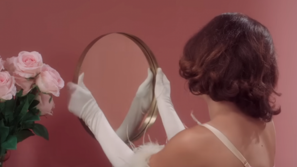 Printscreen/Youtube/RAYE