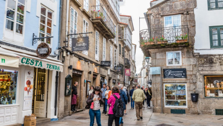 Brojni hodočasnici i turisti učinili su život u španskom gradu nemogućim.