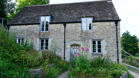 Mladi par Kortni i Met kupili su staru kuću i došli do neočekivanog otkrića.