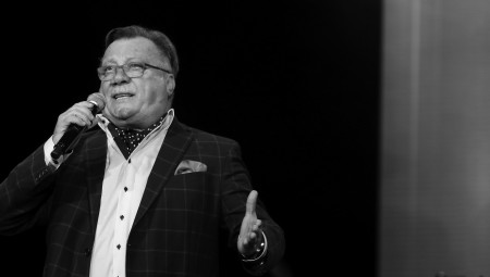 Halid Bešlić pevao je o rodnom mestu Knežini