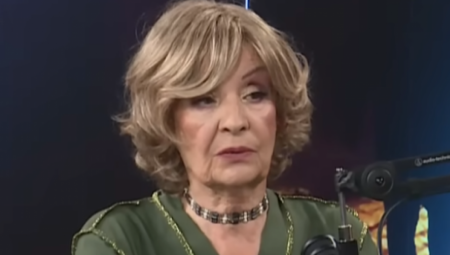 Lepa Lukić rešila je da se obezbedi za života