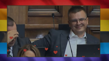 "Ja vas podržavam, nisam znala da je to gej afera", poručila je predsednica Skupštine Srbiije Ana Brnabić Milošu Parandiloviću.