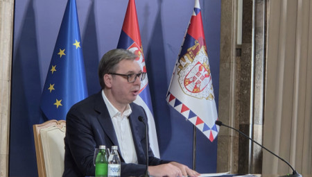 Predsednik Srbije Aleksandar Vučić vanredno se obraća javnosti