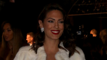 Objavila je selfi iz lifta u elegantnoj jesenjoj kombinaciji