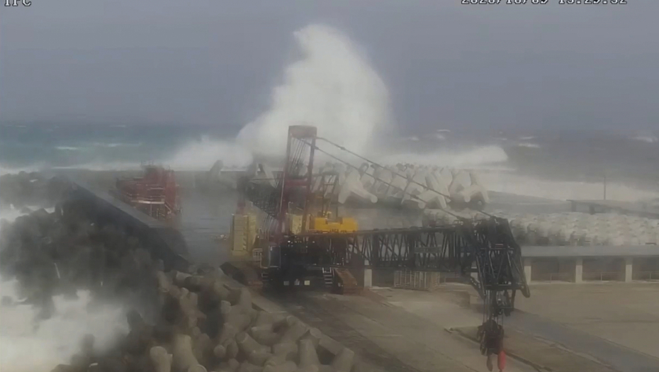 Tanjug/Tokyo Metropolitan Government Bureau of Port and Harbor via AP