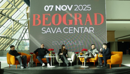 Na konferenciji za medije u Sava centru juče je predstavljena regionalna turneja Emine Jahović - „Svitanje“, koja počinje koncertom u Beogradu 7. novembra 2025. godine