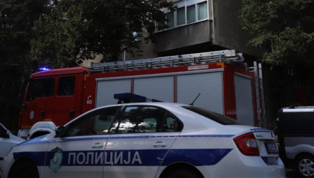 Dušan Đ. (78) tragično je izgubio život juče popodne u požaru koji je izbio u njegovoj porodičnoj kući u  Apatinu.