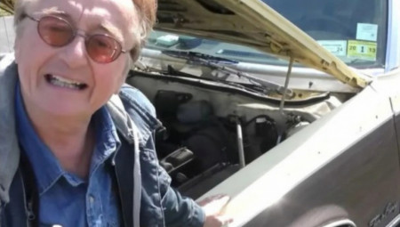 Skoti Kilmer, američki mehaničar sa više od 50 godina iskustva u servisiranju automobila, podelio je jednostavan, ali izuzetno koristan savet koji može da vam uštedi novac i živce