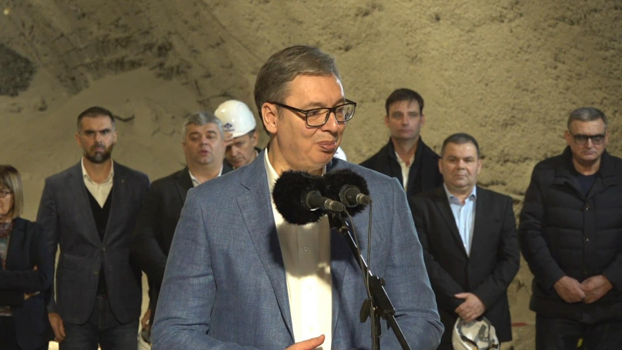 Predsednik Vučić u obilasku radova na tunelu “Iriški venac”