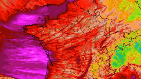 STRAHOVITA OLUJA U SRCU EVROPE Proglašena uzbuna zbog visokih talasa, poplava i ORKANSKIH udara vetra!