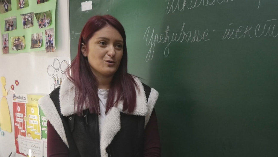 Eldina je jedina učenica u seoskoj školi
