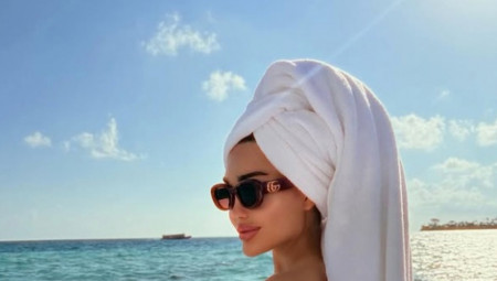 Starleta je sa suprugom i naslednikom otišla na odmor