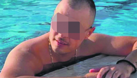 Stefan Karalić (26) iz Republike Srpske posvađao se sa drugom i pobio se, a potom ga je isti mladić odvezao kući gde je kasnije pronađen bez znakova života. Međutim, zasada nema dokaza da je to učinio njegov ortak