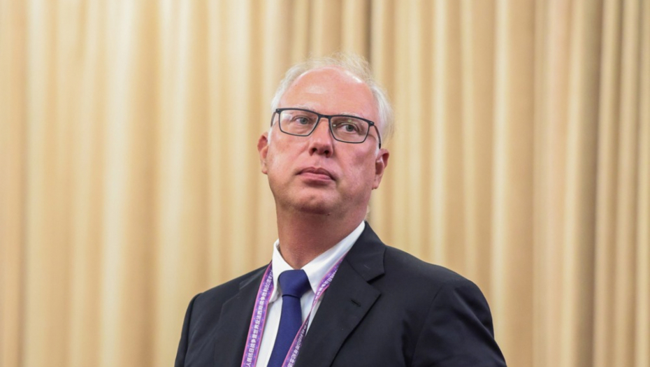 EPA/MAXIM SHEMETOV / POOL