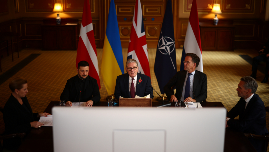 Henry Nicholls/Pool Photo via AP