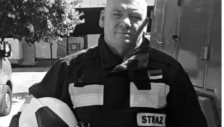 Jožef Bodo poznatiji kao Jole iz okoline Kule i član Dobrovoljnog vatrogasnog društva malog vojvođanskog sela Ruski Krstur, preminuo je prekjuče usred intervencije kada je sa ekipom krenuo u borbu sa vatrom koja je zahvatila malo mirno mesto Lalić opštine Odžaci.