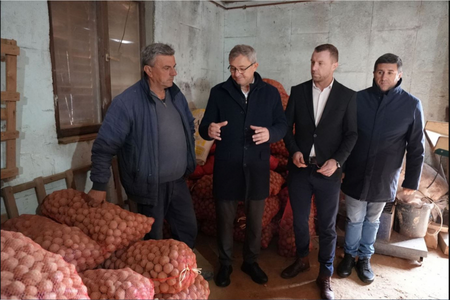 Ministar Dragan Glamočić