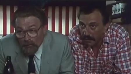 Makon što je lanac popularnih bioskopa objavio najavu za prikazivanje filma, projekat je naišao na različita mišljenja naroda