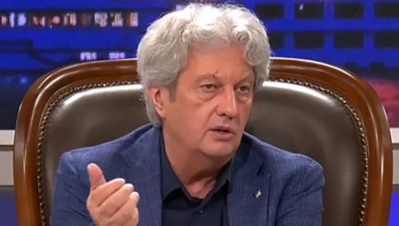 Na kraju emisije Marić se od publike oprostio emotivnim rečima