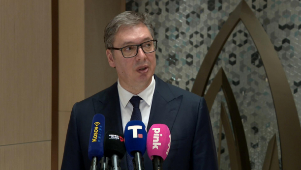 Aleksandar Vučić uživo