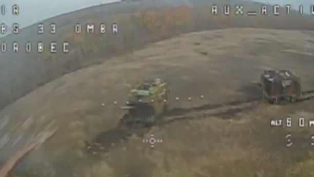 Printscreen/X/@moklasen