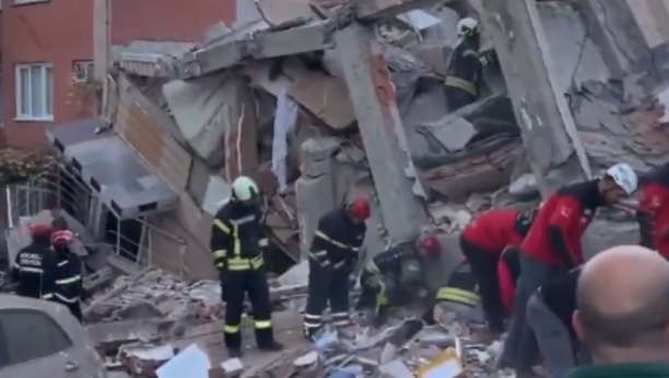 Srušila se zgrada u Turskoj