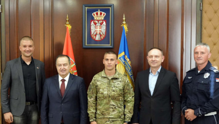 Humani policajci zahvalili su ministru i direktoru policije, Ministarstvu unutrašnjih poslova i svim građanima na podršci koja im je dosta značila na ovom plemenitom putu za svetliju budućnost teško obolele dece