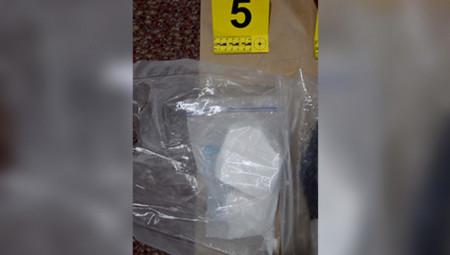 Sudija za prethodni postupak Višeg suda u Zrenjaninu odredio je pritvor do 30 dana Zrenjanincu D. G. (40), osumnjičenom da je počinio krivično delo neovlašćena proizvodnja i stavljanje u promet opojnih droga