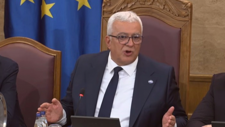Andrija Mandić predsedava Skupštinom Crne Gore