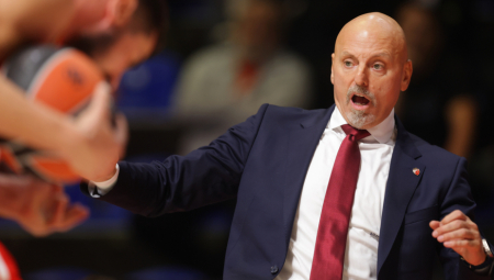 OBRADOVIĆ DIGAO GLAS Pobesneo, pa napustio konferenciju