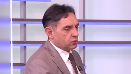 Senator Republike Srpske Aleksandar Vulin reagovao je na blokadersko okupljanje u Banjaluci