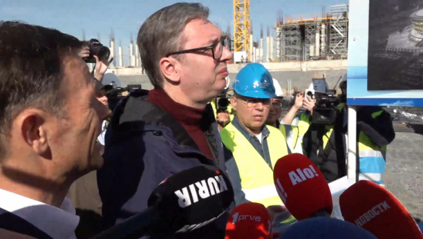 Predsednik Vučić obilazi radove na nacionalnom stadionu u okviru Ekspa