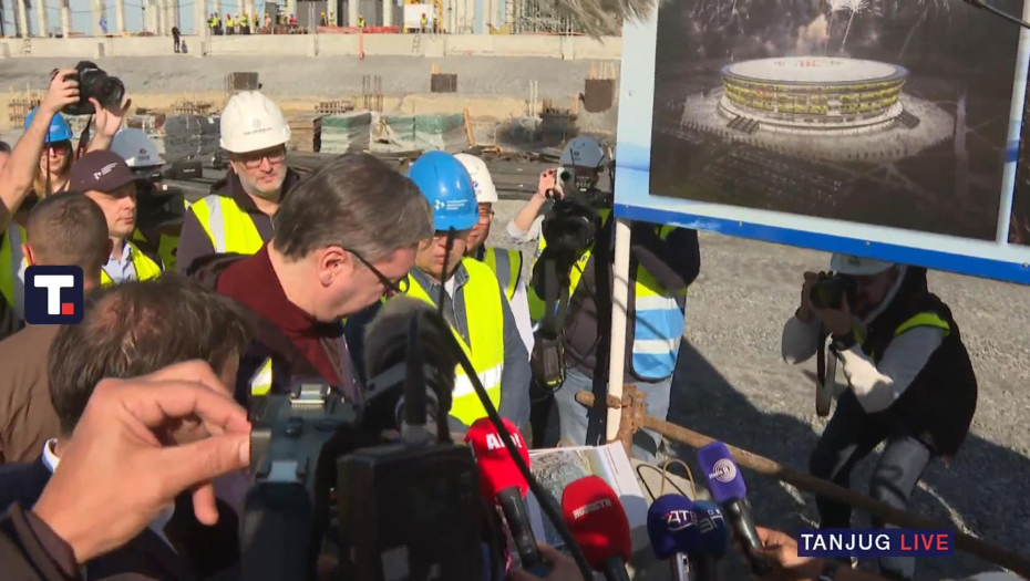 Predsednik Vučić obilazi radove na nacionalnom stadionu u okviru Ekspa