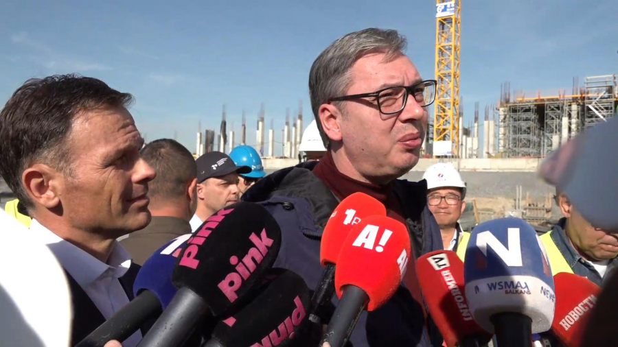 Predsednik Vučić obilazi radove na nacionalnom stadionu u okviru Ekspa