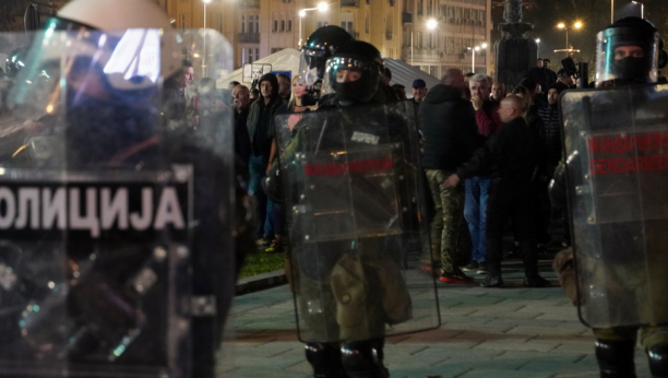 Neredi ispred Skupštine Srbije