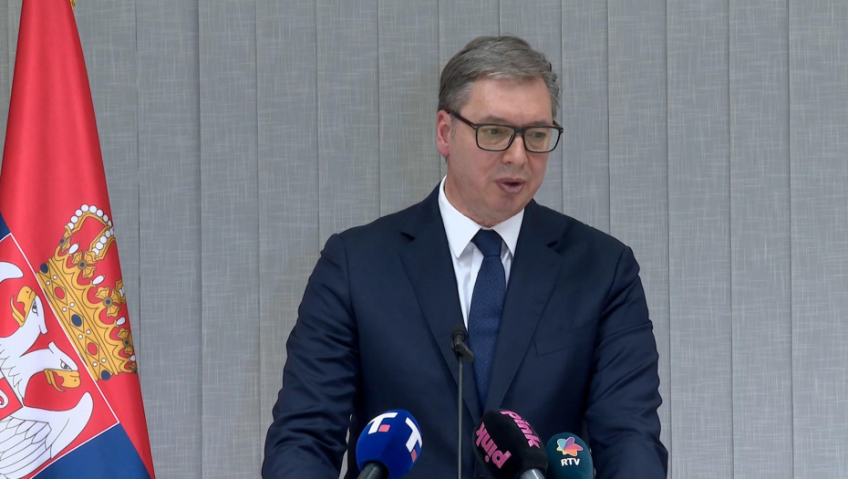 Predsednik Sbije Aleksandar Vučić se obraća iz Brisela