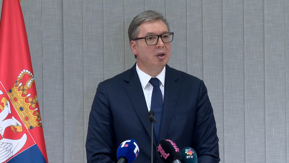 Predsednik Sbije Aleksandar Vučić se obraća iz Brisela