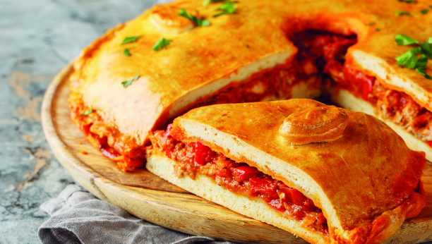 punjena pogača sa ajvarom