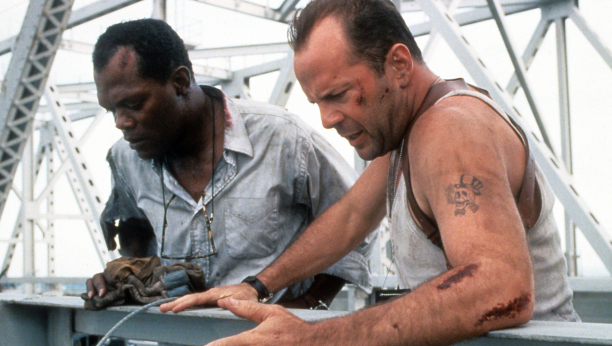 Umri muški sa osvetom