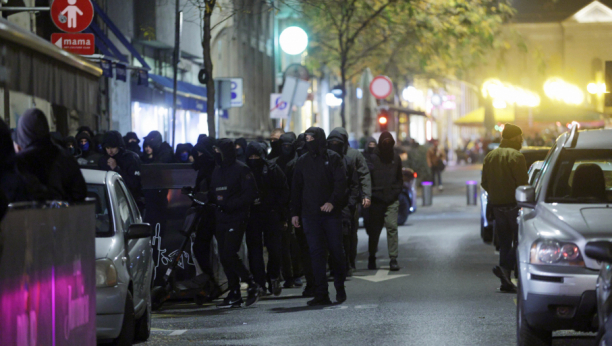 Muškarci u crnom u Zagrebu