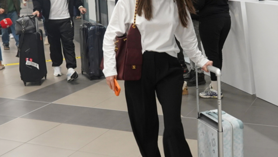 Anastasija Ražnatović zajedno sa suprugom Nemanjom stigla u Beograd