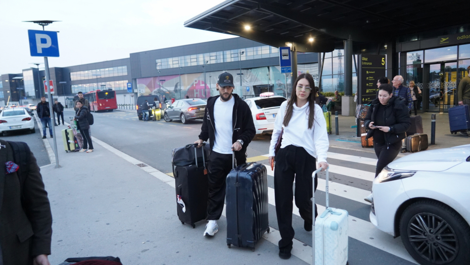 Anastasija Ražnatović zajedno sa suprugom Nemanjom stigla u Beograd