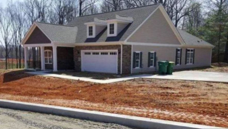 &amp;quot;NOVA KUĆA NA PRODAJU - JEFTINO&amp;quot; Mladi par neće ni da se useli u svoj dom, pogledajte zbog čega